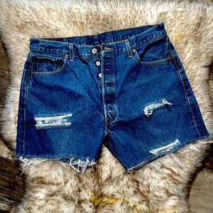 Vintage Levi’s shorts